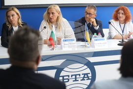 Украйна - Деветнадесета Световна среща на българските медии - Първи панел „Българите по света в медиите“