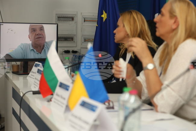 Поздравителен адрес от Максим Майер, управител на БГЛОБАЛ МЕДИА ЕООД