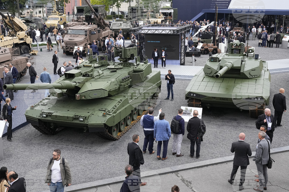 Нидерландия купува 46 танка "Леопард" 2A8