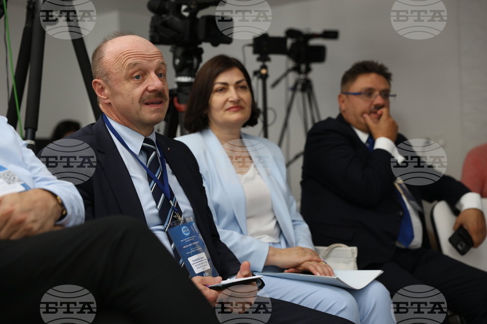 Украйна - Деветнадесета Световна среща на българските медии - Първи панел „Българите по света в медиите“