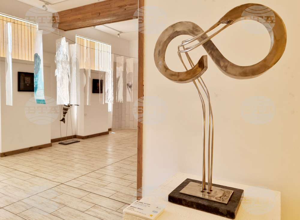 Балчик - изложба „(Не)Възможна цикличност” - фестивал „Процес - Пространство“