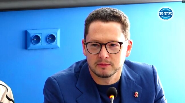 Да се бомбардира Одеса е все едно да се бомбардира български град, каза първият заместник-кмет на града Павел Вугелман