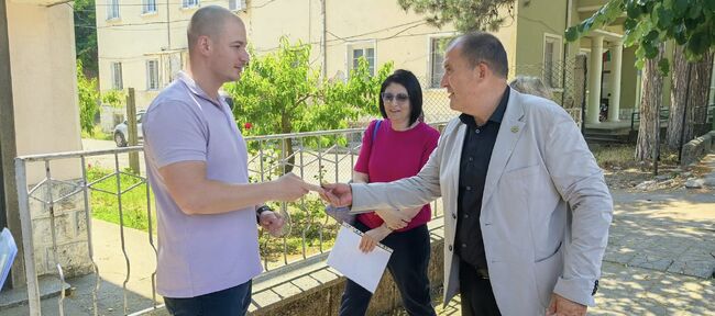 Община Кубрат: Полицията в Кубрат се сдоби с чист нов автомобил