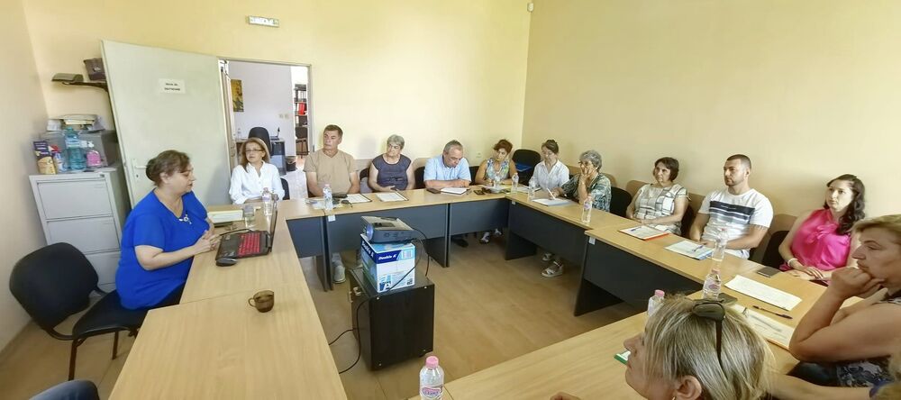 Община Кубрат: В Кубрат се проведе информационна среща по Проект "И аз мога"