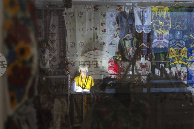 Операторът на украинската електропреносна мрежа обяви, че енергийната ситуация в страната се е влошила „значително“ 