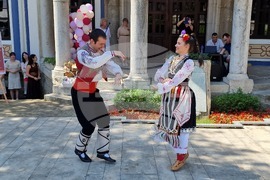 Велико Търново - фестивал - "Времето, извезано в шевици, изплетено в дантели"