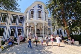 Велико Търново - фестивал - "Времето, извезано в шевици, изплетено в дантели"