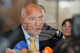 Народно събрание - кулоари - Бойко Борисов - брифинг