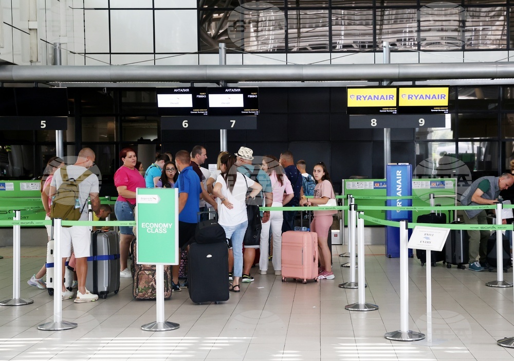 Летище София - изнесен щанд на Европейски потребителски център България и на ГД "Гражданска въздухоплавателна администрация"