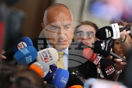 Народно събрание - кулоари - Бойко Борисов - брифинг