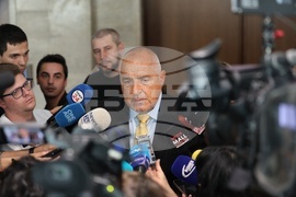 Народно събрание - кулоари - Бойко Борисов - брифинг