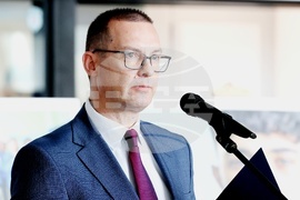 Летище София - „Невинност без граници“- изложба