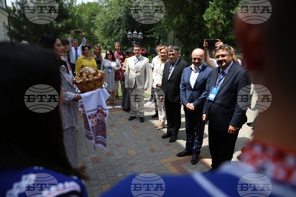 Украйна - Деветнадесета Световна среща на българските медии - Болградска гимназия „Г. С. Раковски“