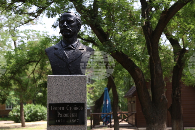 Болградската гимназия в Украйна преминава на дистанционно обучение