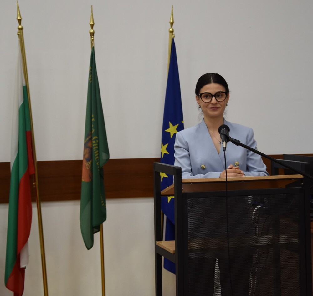 ОА Видин: Областният управител уважи празнични церемонии по връчване на дипломите на випускници в две видински училища