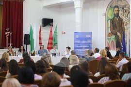 Украйна - Деветнадесета Световна среща на българските медии - Втори панел - „Знанието за род и език в българските медии”