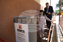 Украйна - Деветнадесета Световна среща на българските медии -  сирените за въздушна опасност - бомбоубежище