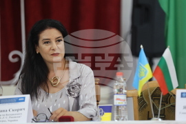 Украйна - Деветнадесета Световна среща на българските медии - Втори панел - „Знанието за род и език в българските медии”