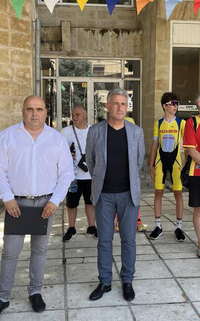 ОА Шумен: Областният управител проф. Добромир Добрев присъства на откриване на Държавен личен и отборен шампионат по колоездене