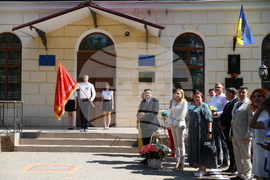Украйна - Деветнадесета Световна среща на българските медии - поднасяне на цветя на паметника на Г. С. Раковски