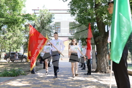 Украйна - Деветнадесета Световна среща на българските медии - поднасяне на цветя на паметника на Г. С. Раковски