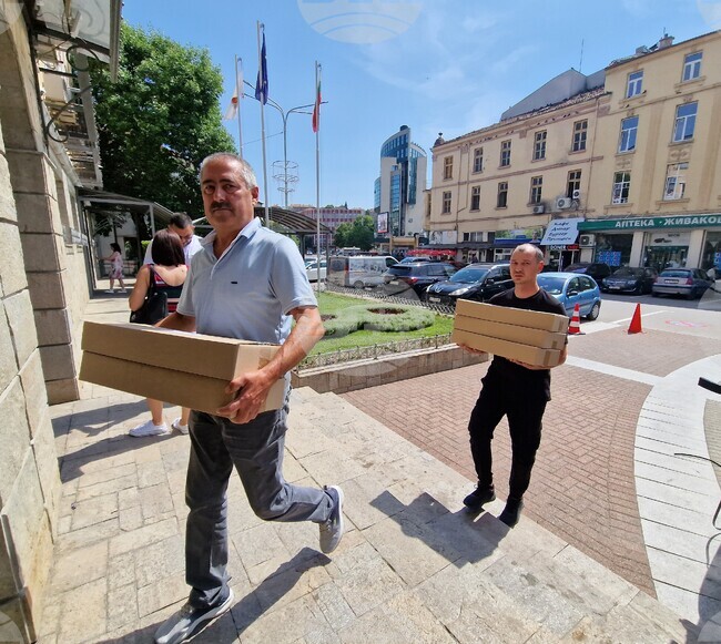 Хасково - нов вот за общински съветници - бюлетини