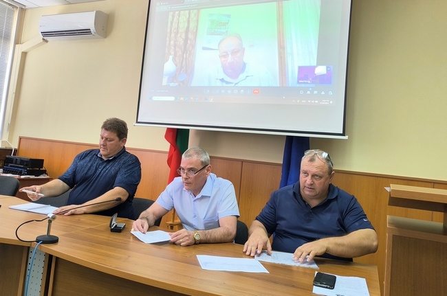 ОА Добрич: Комисия „Военни паметници“ проведе заседание