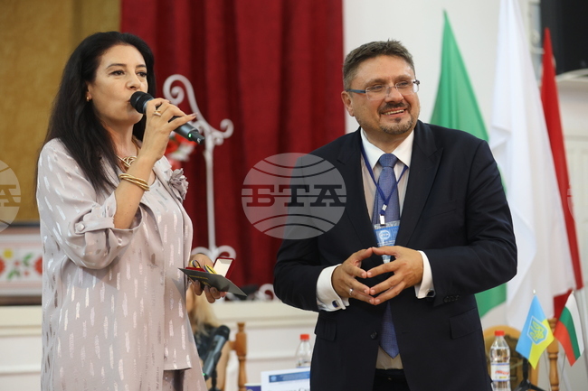 Украйна - Деветнадесета Световна среща на българските медии - Кирил Вълчев - отличие