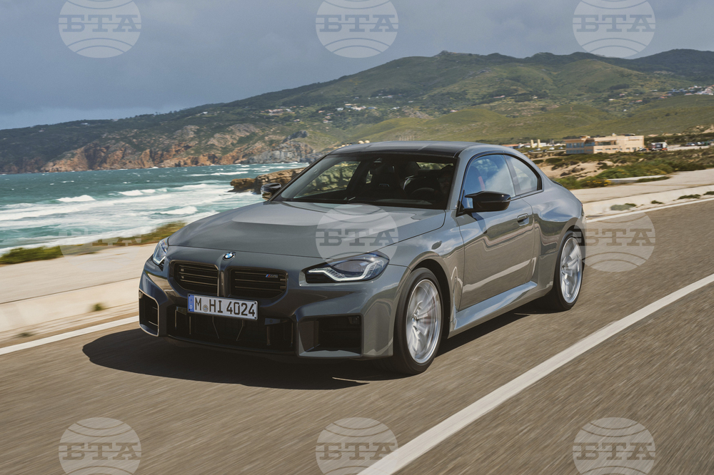 Бе Ем Ве изтегля над 87 000 автомобила заради проблеми с прегряване на стартера