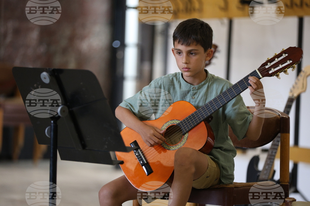 Благоевград - клас по китара - годишен концерт