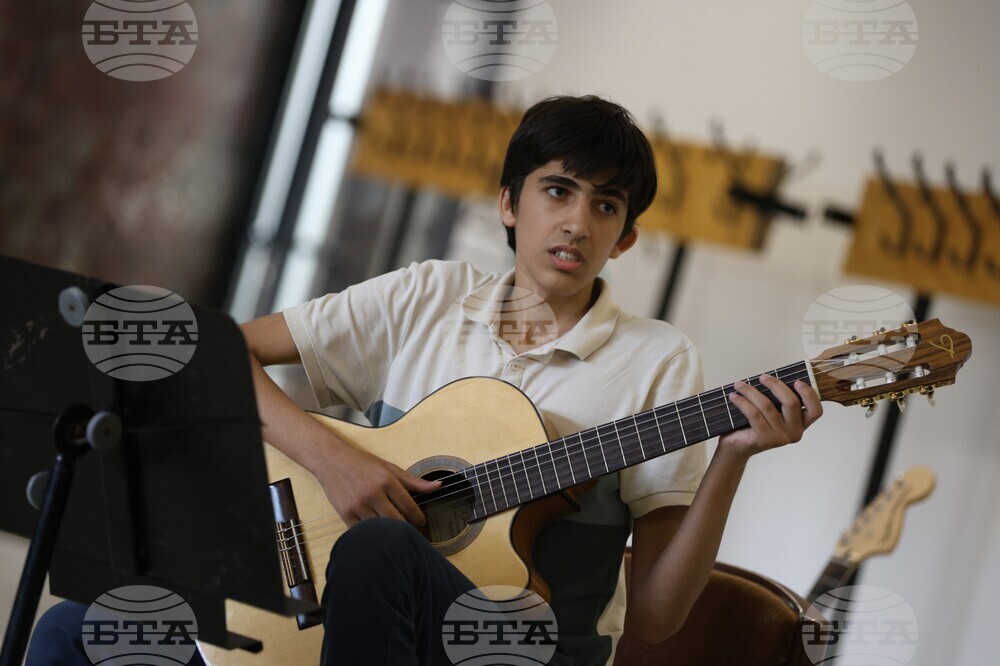 Благоевград - клас по китара - годишен концерт