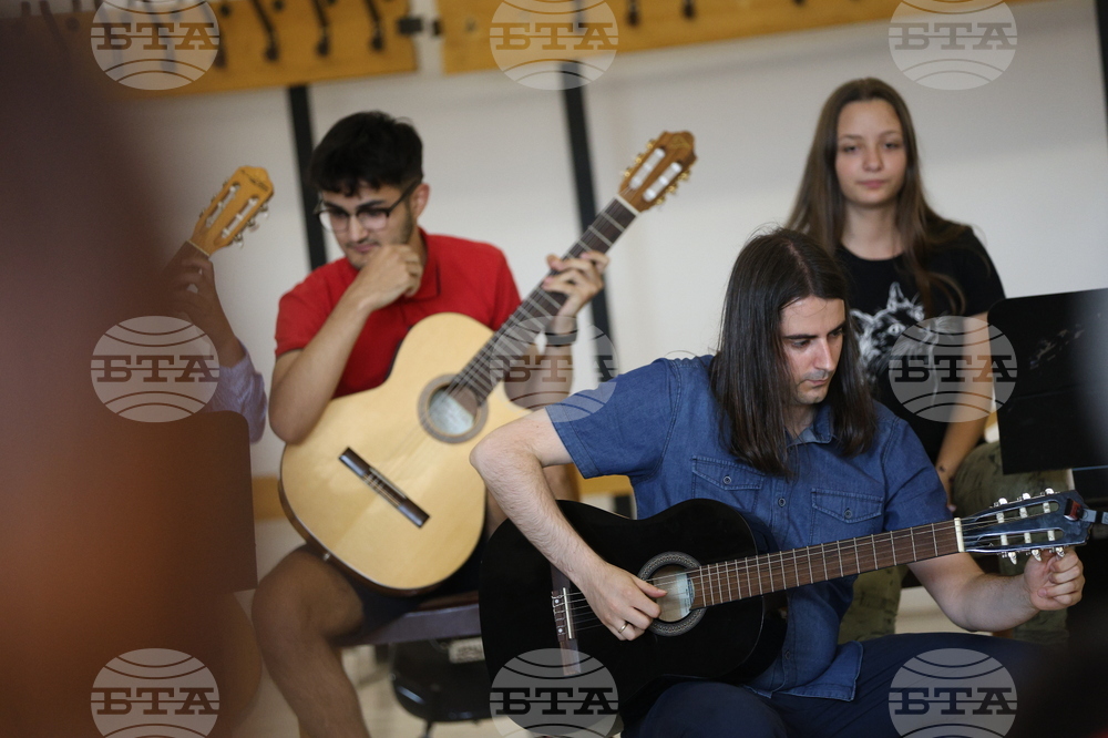 Благоевград - клас по китара - годишен концерт