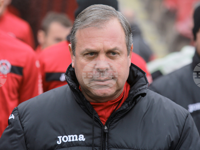 Стефан Генов - футболен съдия