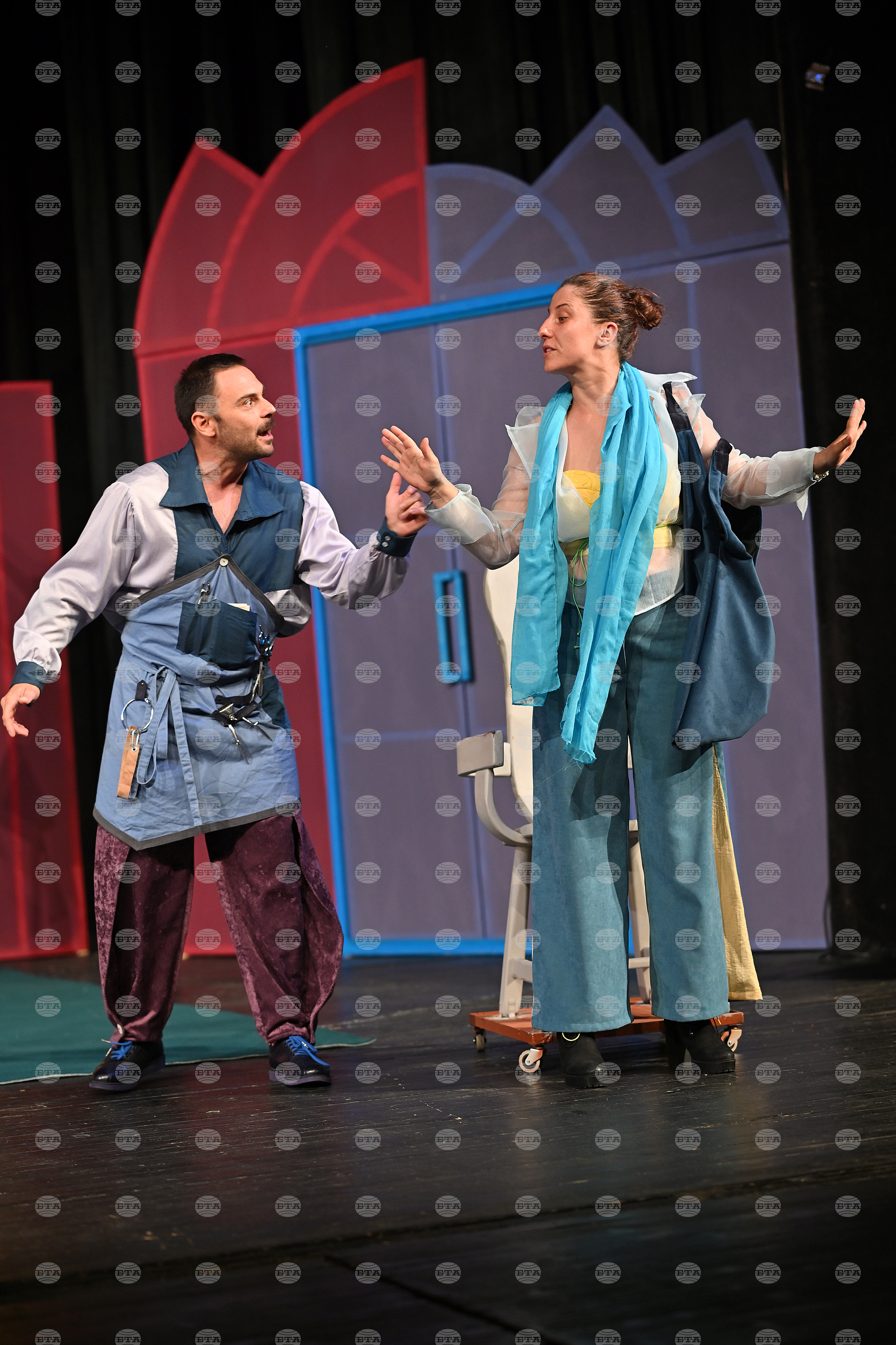 Монтана - театър- премиера