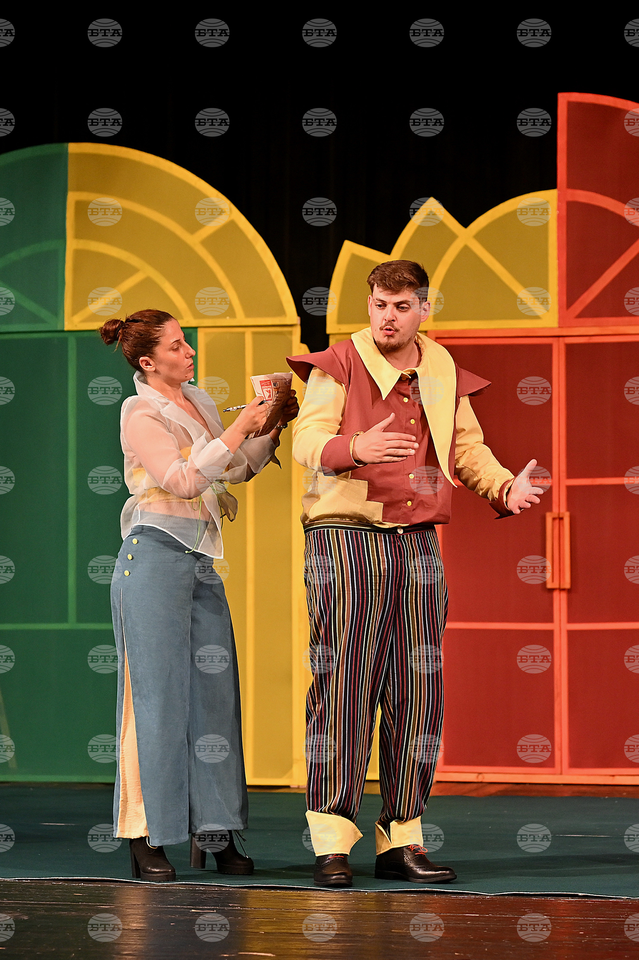 Монтана - театър- премиера