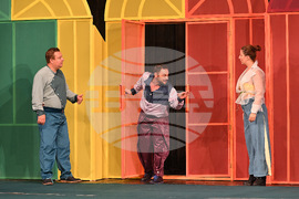 Монтана - театър- премиера