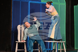 Монтана - театър- премиера