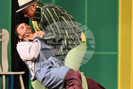 Монтана - театър- премиера