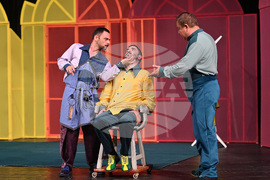 Монтана - театър- премиера