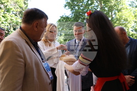 Украйна - Деветнадесета Световна среща на българските медии - обиколка на Измаилския държавен хуманитарен университет