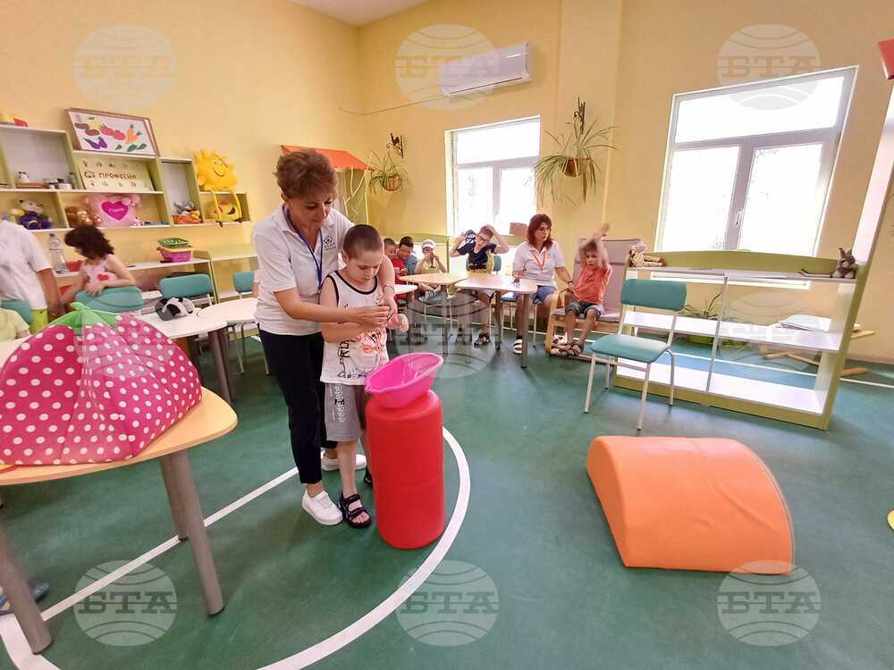 В Силистра започна лятна академия за деца със специални образователни потребности