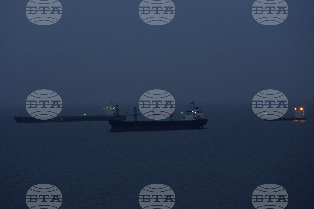 По зърнения коридор през Черно море е преминала над 14 млн. тона селскостопанска продукция от Украйна, съобщи Турция