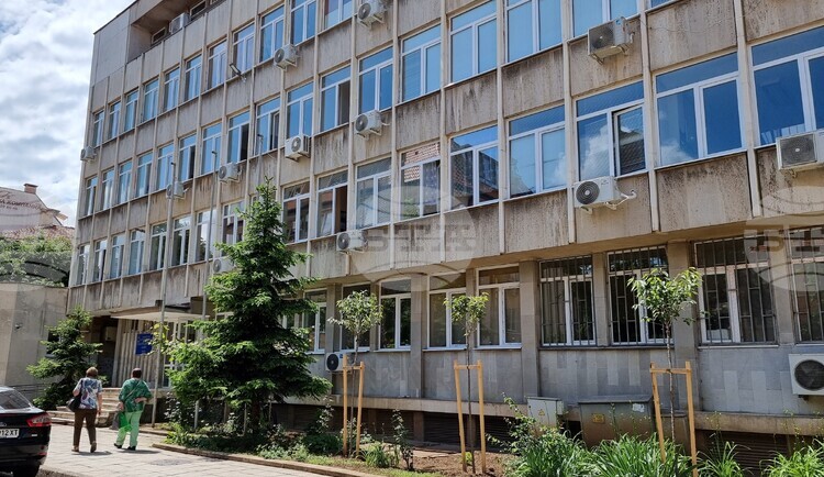 В 14 училища и четири детски градини в област Враца