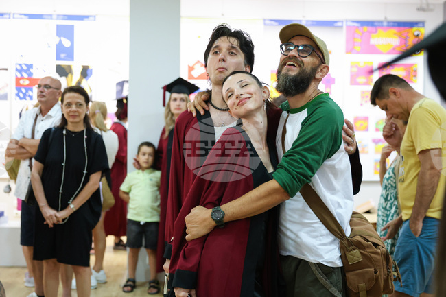 Бургас - Национална художествена академия - филиал Бургас - дипломиране