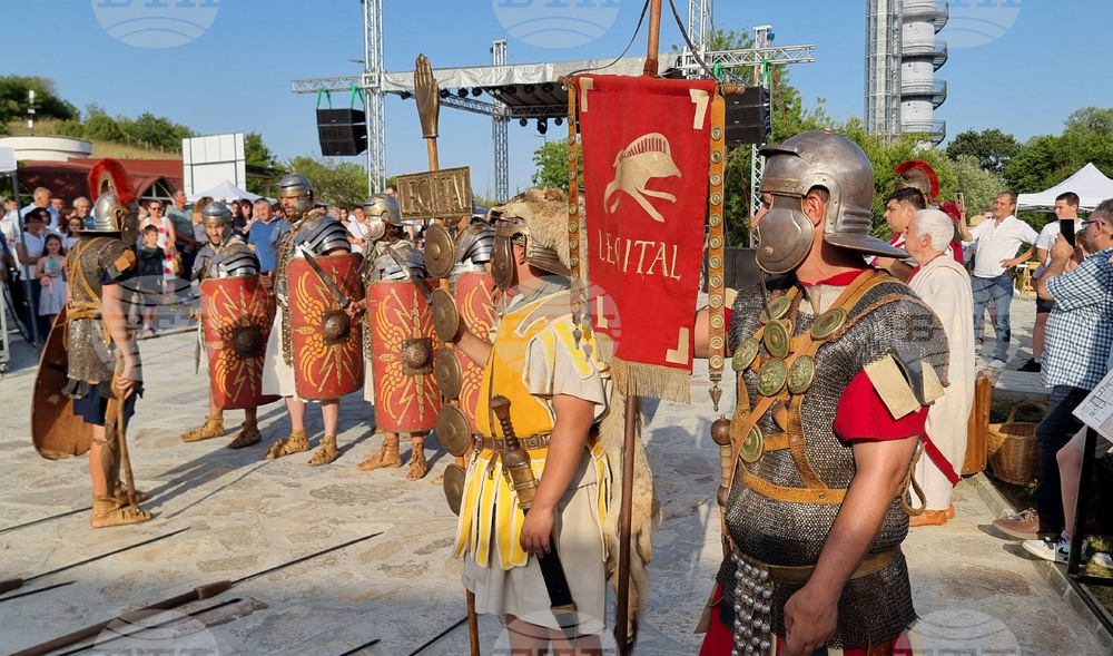 Ивайловград - антична римска вила "Армира" - възстановка на антична битка