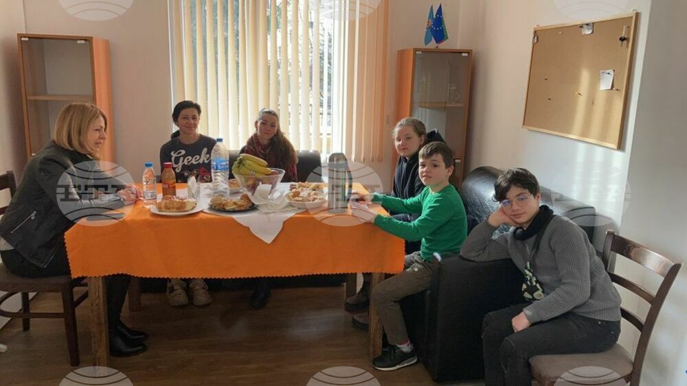 Две украински семейства бежанци са настанени в общински бази в София, съобщи кметът Йорданка Фандъкова