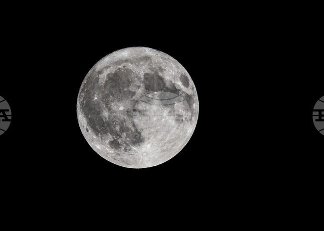 Бургас - Луна - пълнолуние