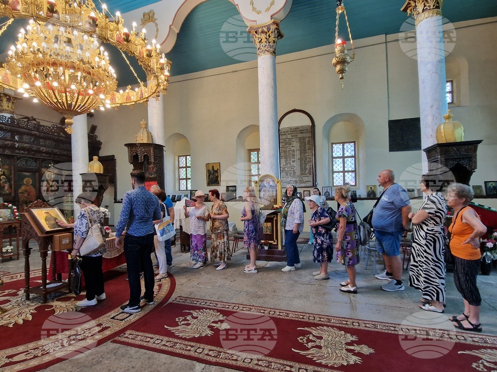 Свищов - свети Никифор Прокажения - чудотворна икона - посрещане