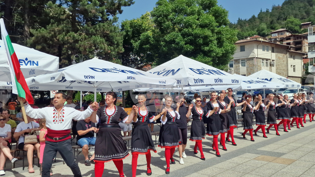 Родопска музика, местни занаяти, обичаи и традиционна кухня ще бъдат представени на тематична вечер в Девин