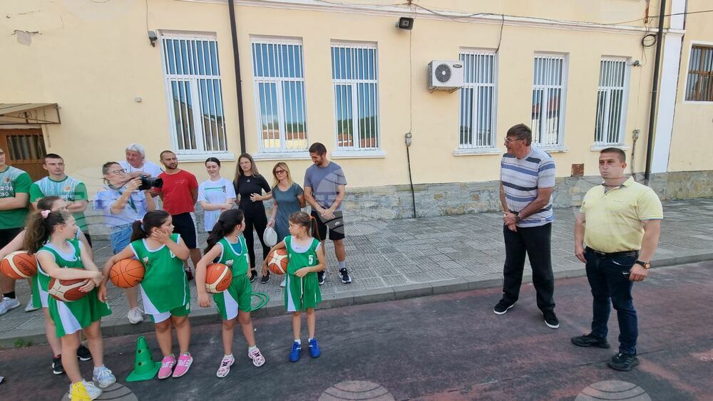 Служебният министър на спорта Георги Глушков откри регионален баскетболен турнир в Трявна